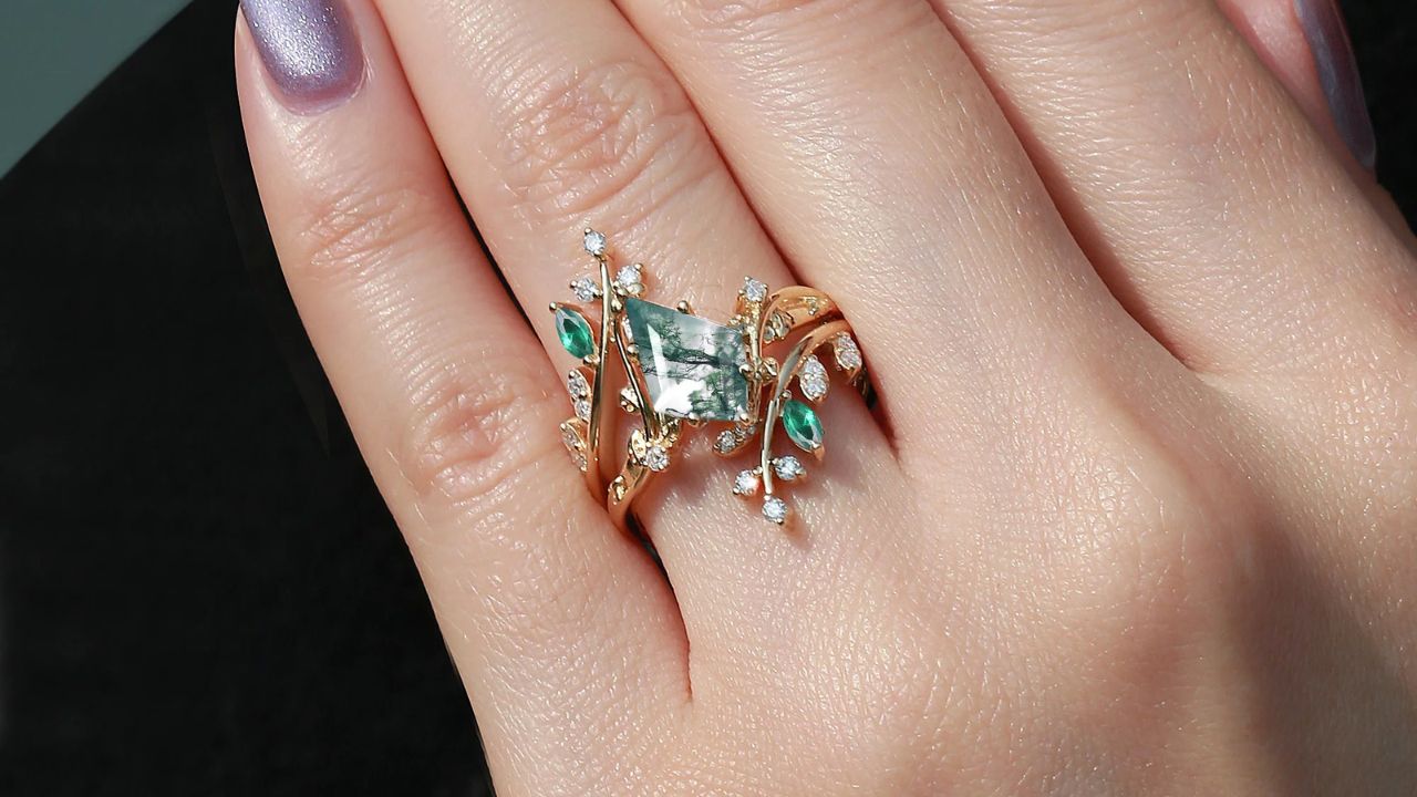 Why No Two Moss Agate Rings Are Alike: Embracing Unique Love Stories